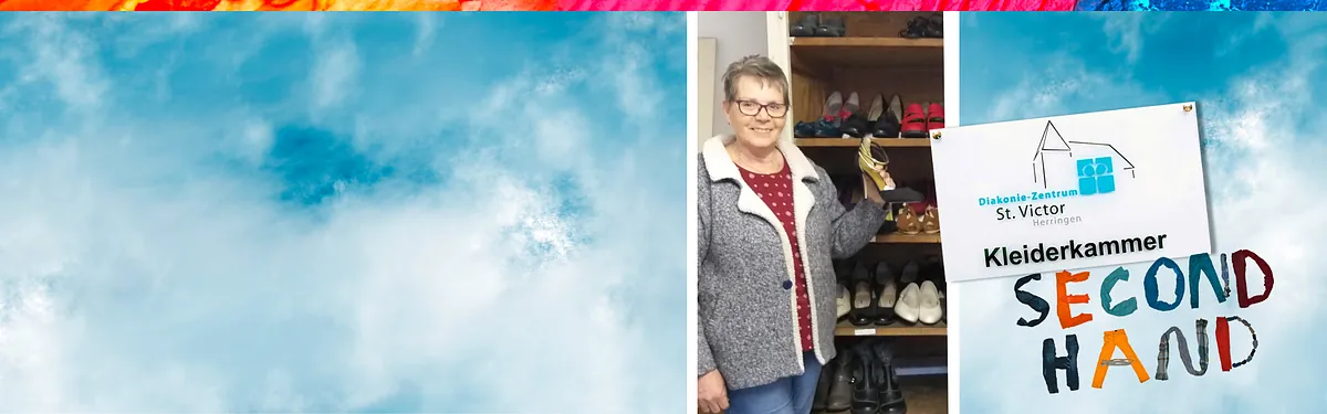 Frau präsentiert ein „Second Hand“-Schild vor bewölktem Himmel.